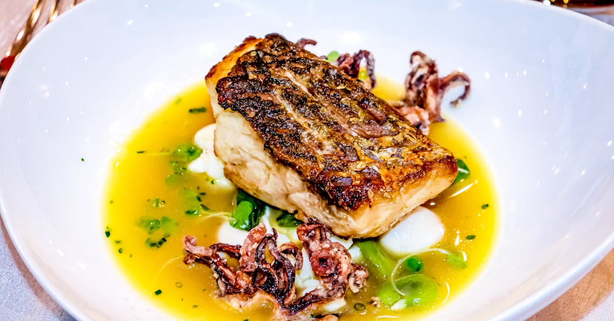 Seared Scallops with Pea Purée and Pancetta