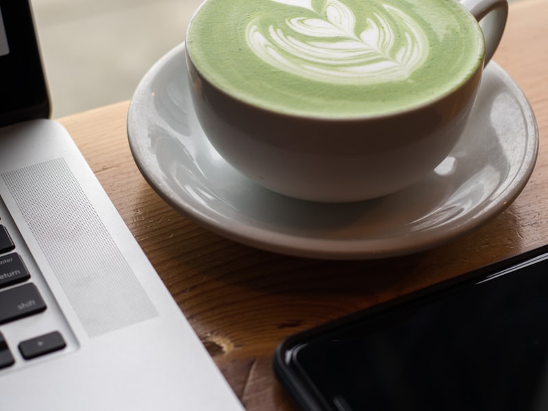 Matcha Banana Smoothie